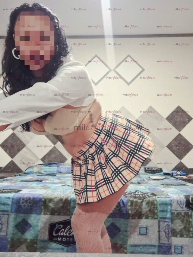 FOTOS DE BRENDITA RIKA MORENITA LISTA PARA DESLECHARTE TODITO