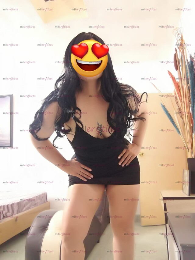 FOTOS DE VIVIANA MASAJISTA CERTIFICADA NALGONA CADERONA CUENTO CON LUGAR COMODO DISCRETO