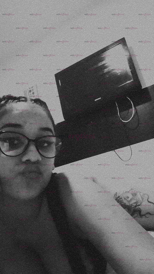 FOTOS DE EXPERTA EN MASAJES EROTICOS CON FINAL FELIZ. SOY KARLY SCORT VIP