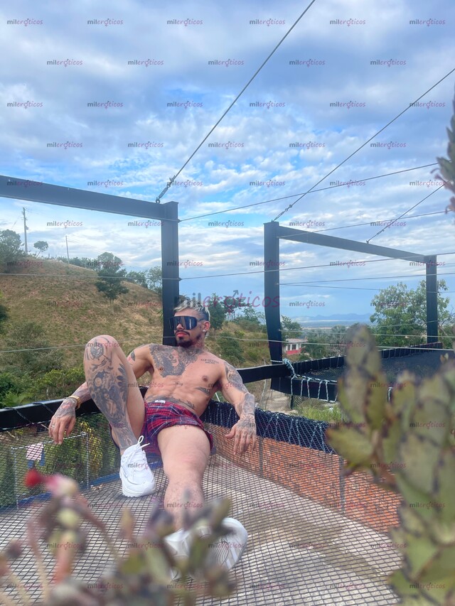 FOTOS DE ALEX PANITA PARCHADO VERGON UNA CHIMBA DE COMPAÑÍA BRO SIEMPRE DISPONIBLE