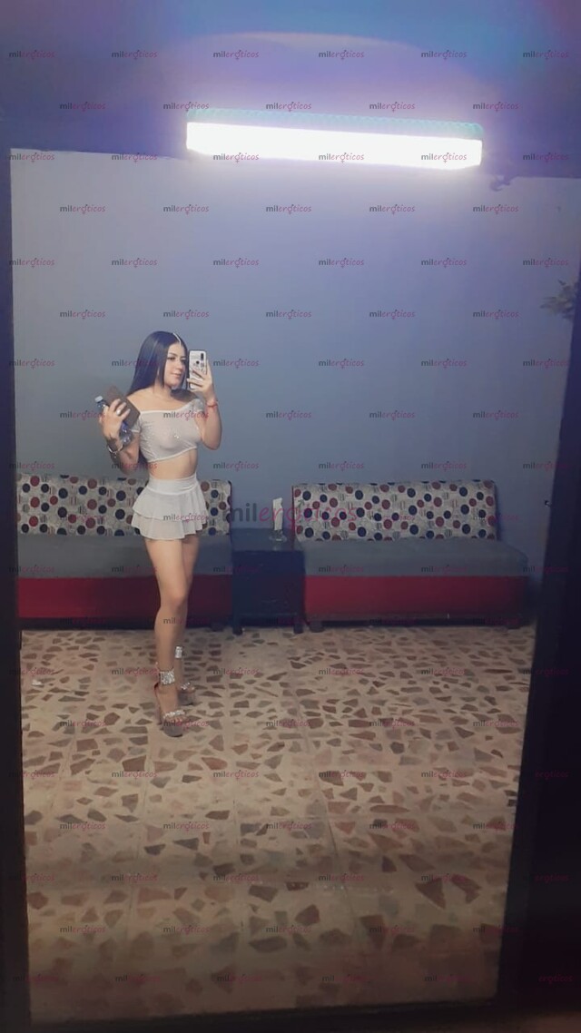 FOTOS DE TAPATIA PETTIT DE 19 AÑITOS SOY SUPER CANCHONDA