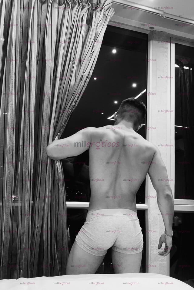 FOTOS DE CHICO SEXY ATRACTIVO MASCULINO Y VERSÁTIL EN MEDELLÍN ESTÁ PARA COMPLACERTE