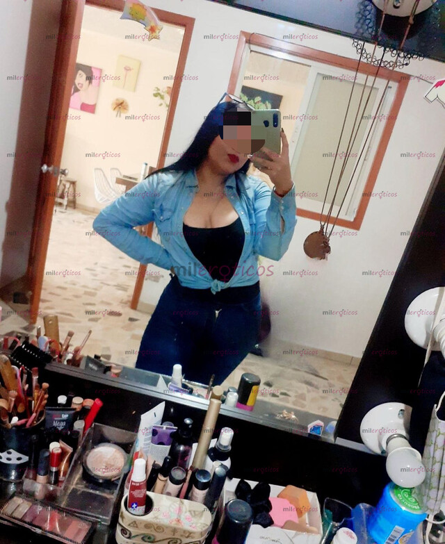 FOTOS DE RICA Y APRETADITA, CON MUCHAS GANAS DE COJER,