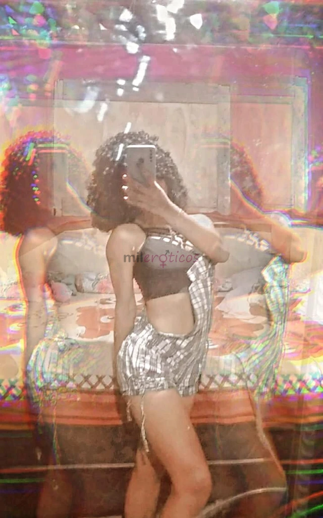 Amores estou apenas de passagem pela cidadeacabei de completar 18 anosiniciante no ramonao perca essa oportunidadesou estilo namoradinha faco oral nat...