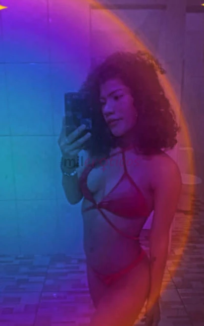 Amores estou apenas de passagem pela cidadeacabei de completar 18 anosiniciante no ramonao perca essa oportunidadesou estilo namoradinha faco oral nat...