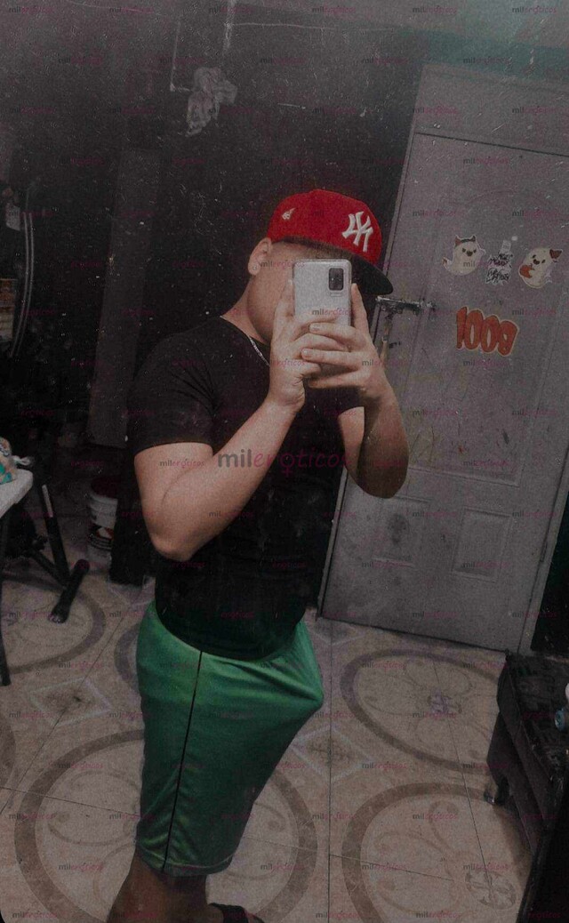 FOTOS DE CHICO COMPLACIENTE CON LUGAR TE LA PASARAS TAN RICO 18 AÑOS MANDA CHAT