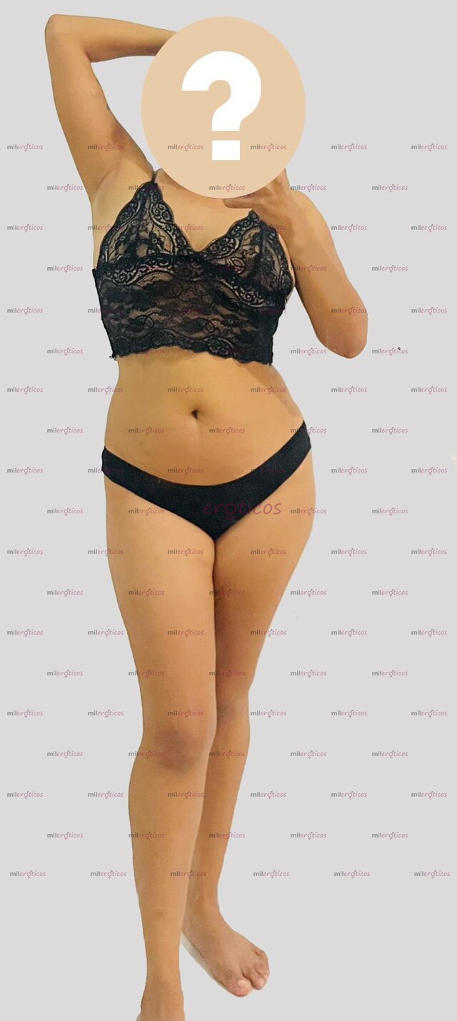 FOTOS DE MUJER EXUBERANTE DE HERMOSA SONRISA Y CUERPO DE DIOSA