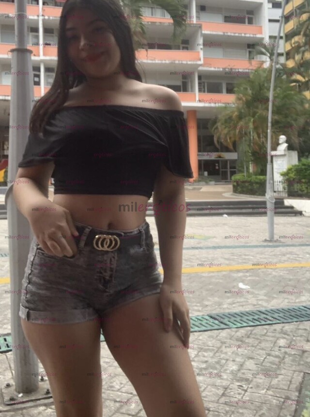 FOTOS DE SOY VALERY TENGO 18 AÑOS SOY NUEVA SOY SÚPER CARIÑOSA Y CON UNA CARA ANGELICAL