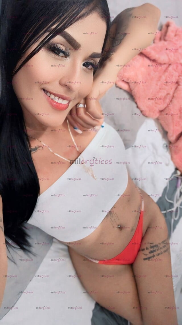 FOTOS DE VALERIA HERMOSA COLOMBIANA MODELO CON LUGAR PONME EN 4 Y METEMELA TODA