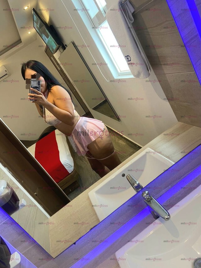 FOTOS DE TE VOY A DESLECHAR CON UNOS RICOS SENTONES TE VA A ENCANTAR COMO ME MUEVO