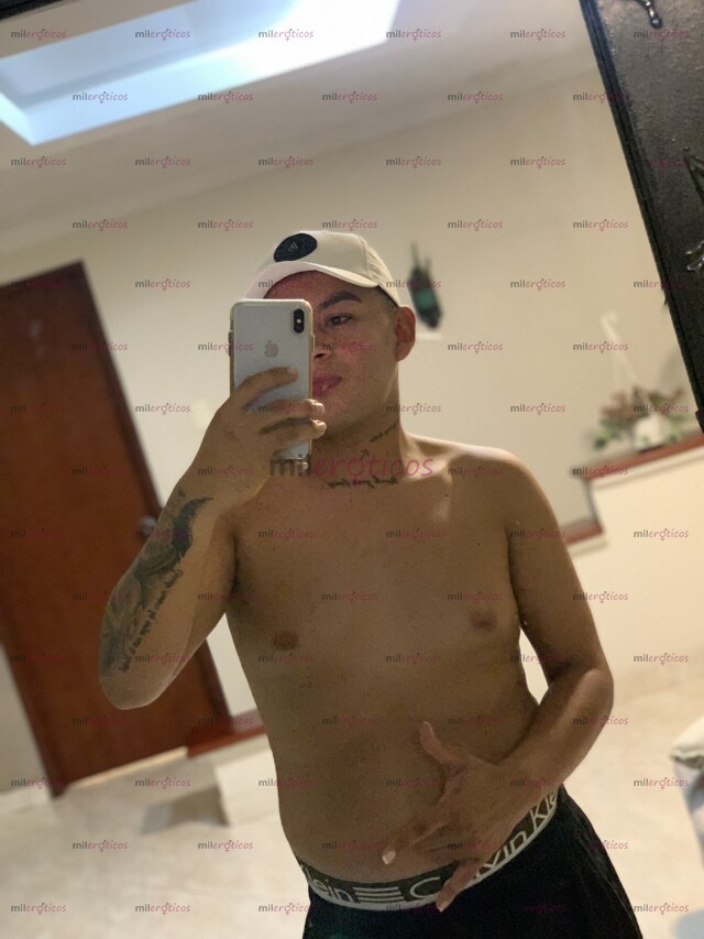 FOTOS DE MORENO SERIO COMPLACIENTE VIENE CON MUCHAS COSAS RICAS HABLA Y SABRÁS