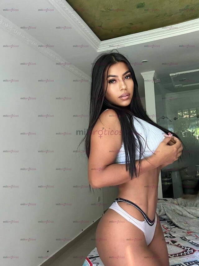 FOTOS DE HERMOSA PAISA CULONA Y TETONA COMPLACIENTE