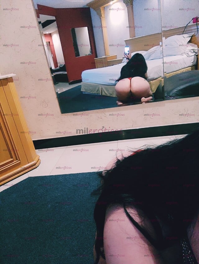 FOTOS DE TENGO UNA GRAN POTENCIA EN MI BOCA Y EN MI GARGANTA PARA COMERME COMPLETO TU DIC
