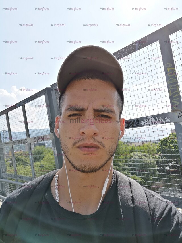 FOTOS DE MACHO ACTIVO ADICTO A COMER CULO EN TANGAS,