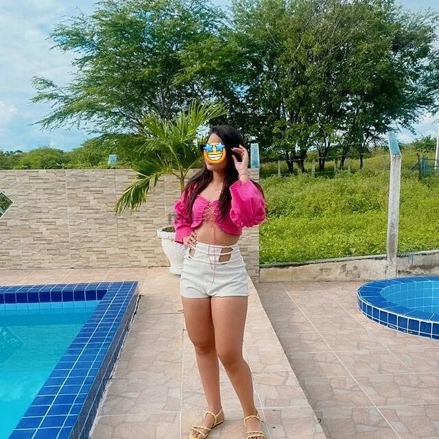 Ola meu nome e isabela tenho 34 anos sou uma linda aconpanhante atendo na cidade de duque de caxias no meu apartamento faco atendimento fora tbm valor...