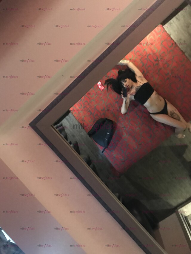 FOTOS DE NICOLE NINFOMANA FLAQUITA Y FEMENINA AMBOS ROLES