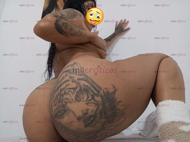 FOTOS DE DULCE PRECIOSA MUJER TATUADA PIEL BLANCA CULOTE DELICIOSO TE ESPERO