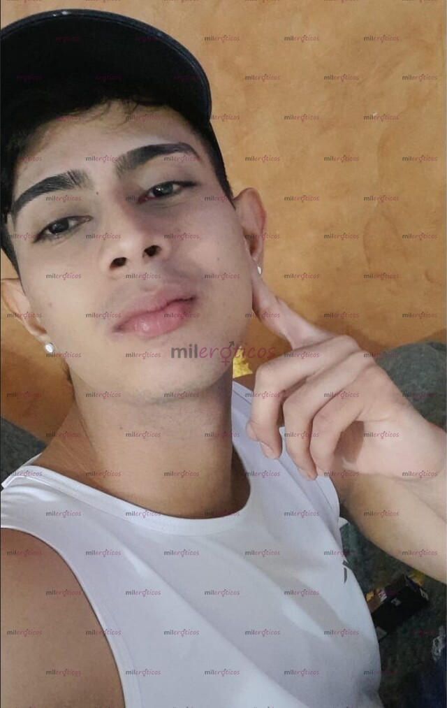 FOTOS DE BRIAN, 22 AÑOS... FULL ARRECHO LECHERO VÉRSATIL 19 CM