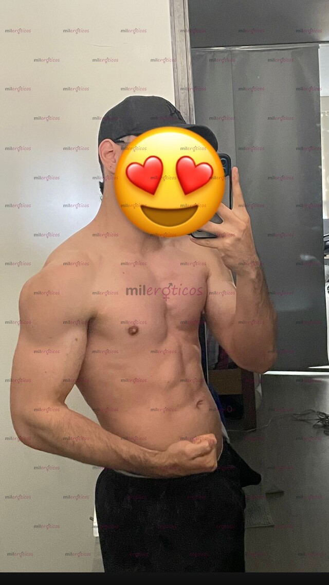 FOTOS DE JOVENCITO DE 20 AÑOS PURO COLAGENO DISPUESTO PARA SATISFACERTE.