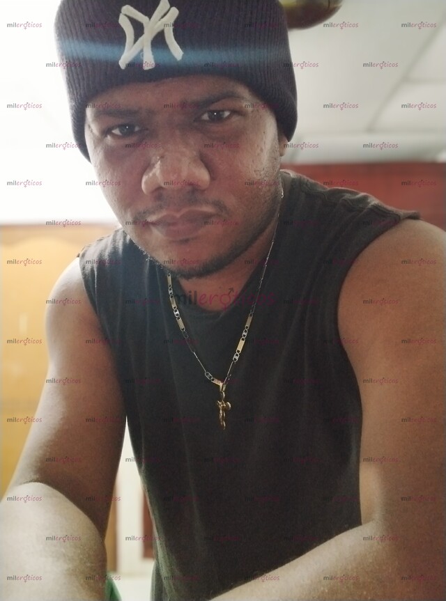 FOTOS DE SI SOLA ESTÁS, A ESTE MORENO PUEDAS LLAMAR