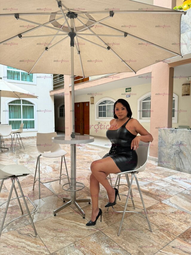 FOTOS DE VEN A PASARLA INCREÍBLE CON UNA MORENA MUY CALIENTE