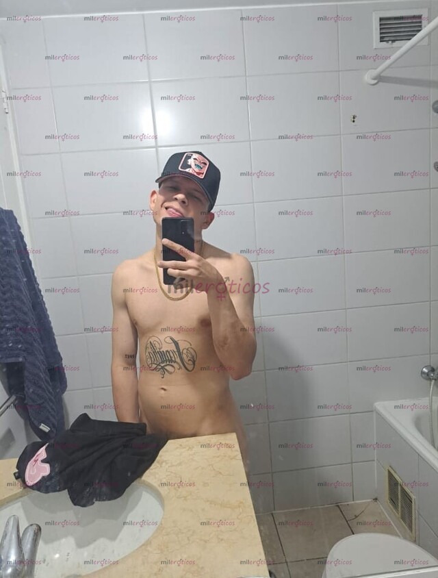 FOTOS DE CHICO SCORT OFRECIENDO CONTENIDO EXCLUSIVO A MUY BAJO COSTO SIN NINGUN TIPO DE A