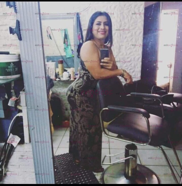 FOTOS DE UNA CHICA TRANS QUE ESTÁ DISPUESTA A SATISFACER TUS MÁS BAJOS DESEOS