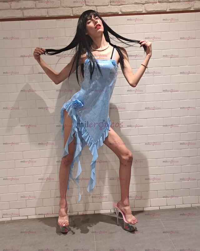 FOTOS DE SOY UNA NIÑA DE 19 AÑOS DE EDAD. ESTOY LISTA PARA COMPLACERTE PAPI