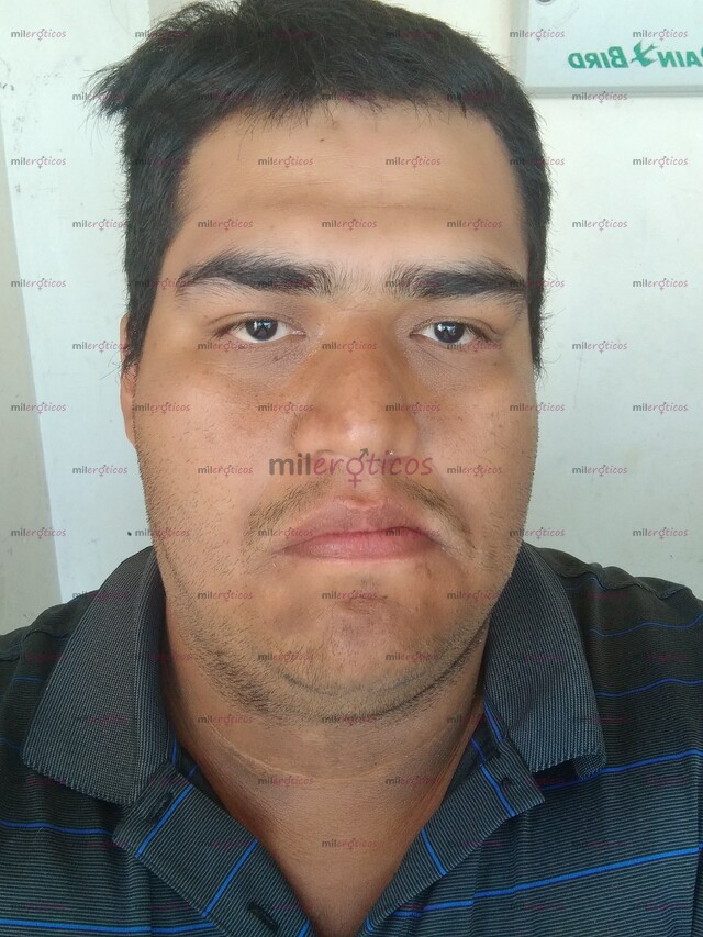 FOTOS DE JOVEN DE 24 AÑOS LISTO PARA COMPLACERTE ..,