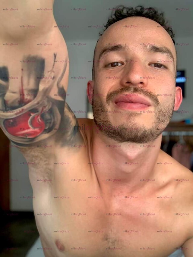 FOTOS DE GUERO CALIENTE VERGA CURVA ROMPE CULOS 331 9680565