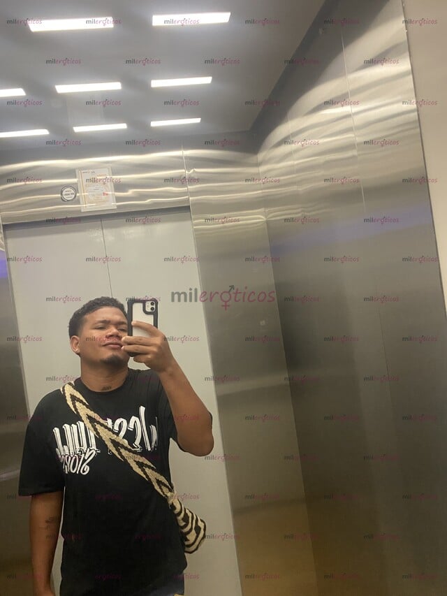 FOTOS DE HOLA MI NOMBRE ES LUIS FERNANDO Y TENGO 20 AÑOS Y SOY UN CHICO NUEVO ACTIVO