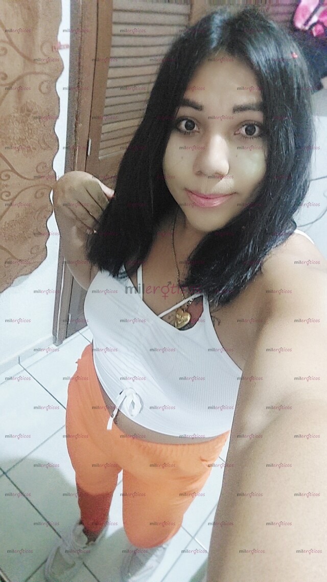 FOTOS DE QUIERES PASARLA RICO CON ESTA PUTITA COME VERGA , BUENA ATENCION CON LUGAR ACOND