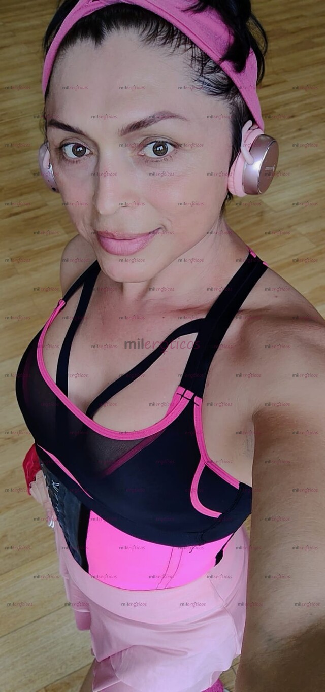 FOTOS DE MADURA EDUCADAFIT, COMPLACIENTEARDIENTE,MUJERTRANSGENERO