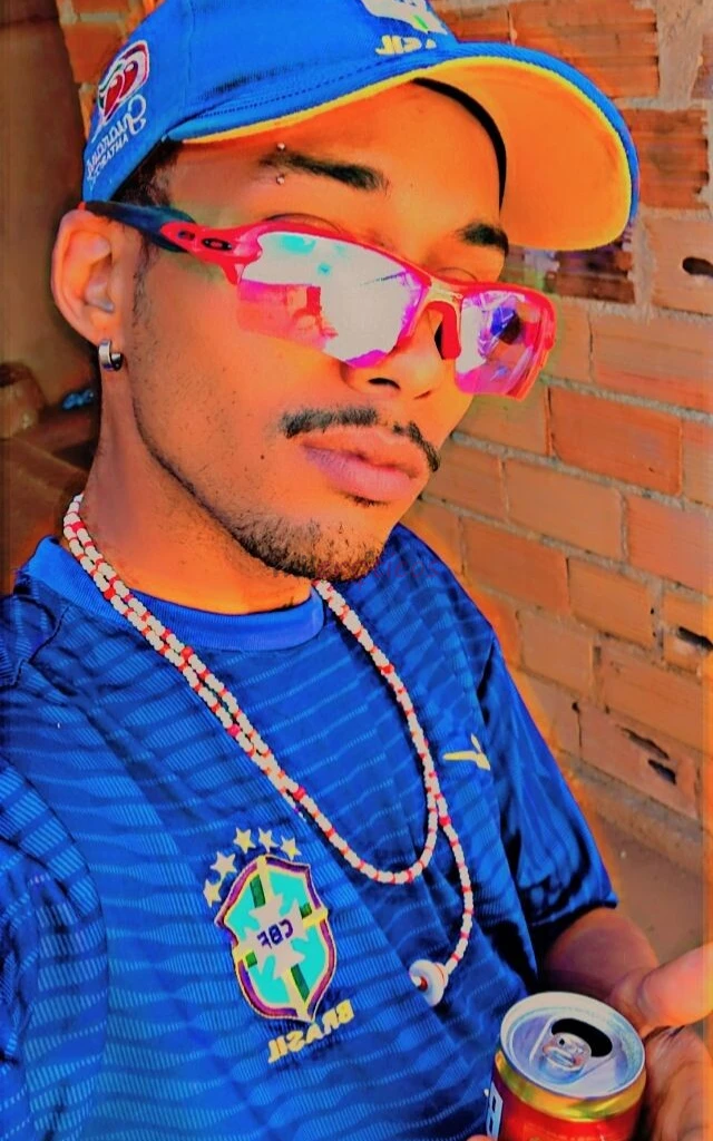 Moreno macho tatuado sem frescura 169 de altura 60 kl 19 cm pentelhudo afim de uma boa foda e so chamar aceito credit debit px local bem discreto e so...