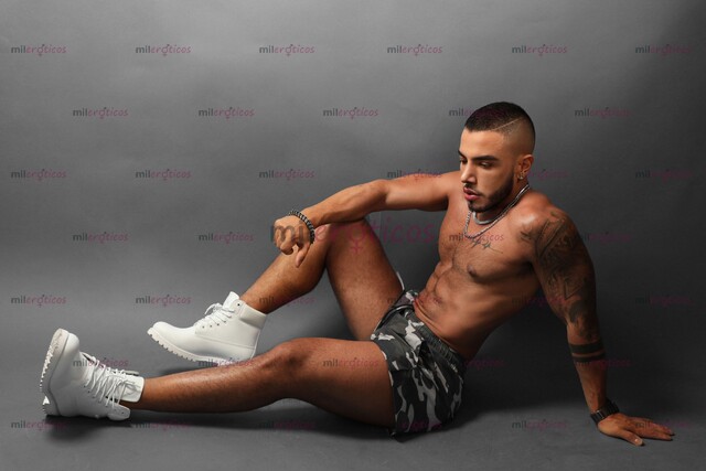 FOTOS DE COLOMBIANO MACHO GUAPO Y MUY CACHONDO PARA DARTE MUCHO PLACER