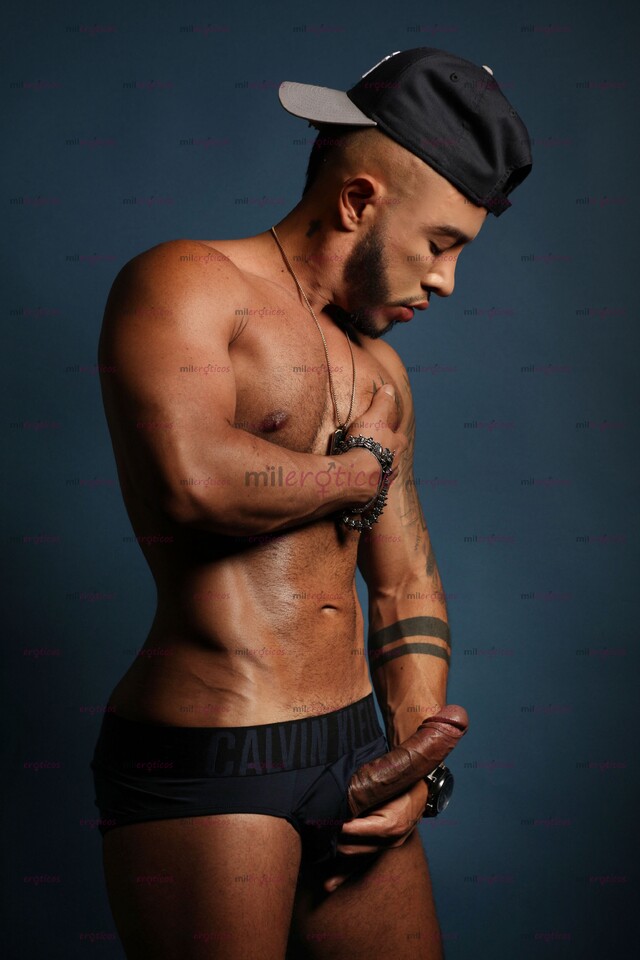 FOTOS DE COLOMBIANO MACHO GUAPO Y MUY CACHONDO PARA DARTE MUCHO PLACER