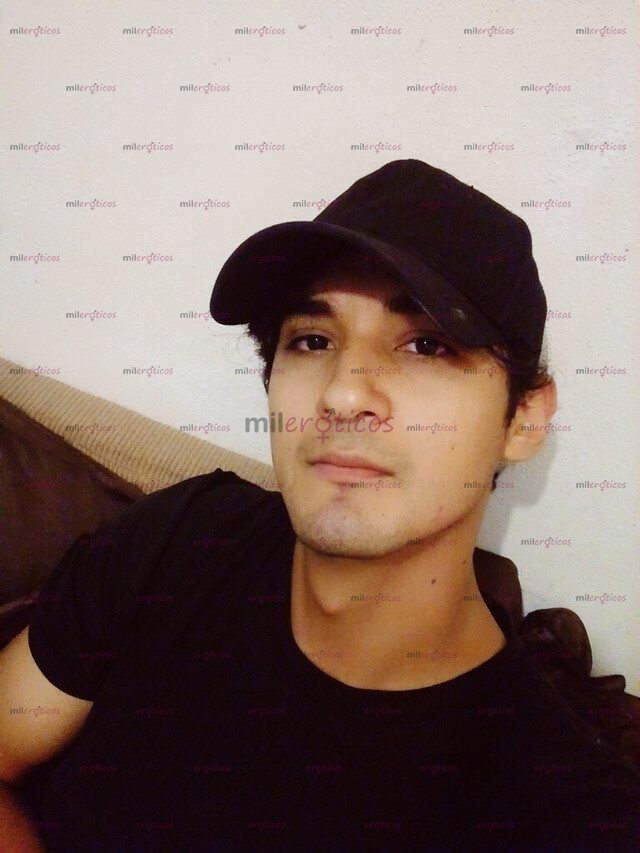 FOTOS DE JOVEN DELGADO LIMPIO. Y DISCRETO (SOLO MUJERES NO GAYS))