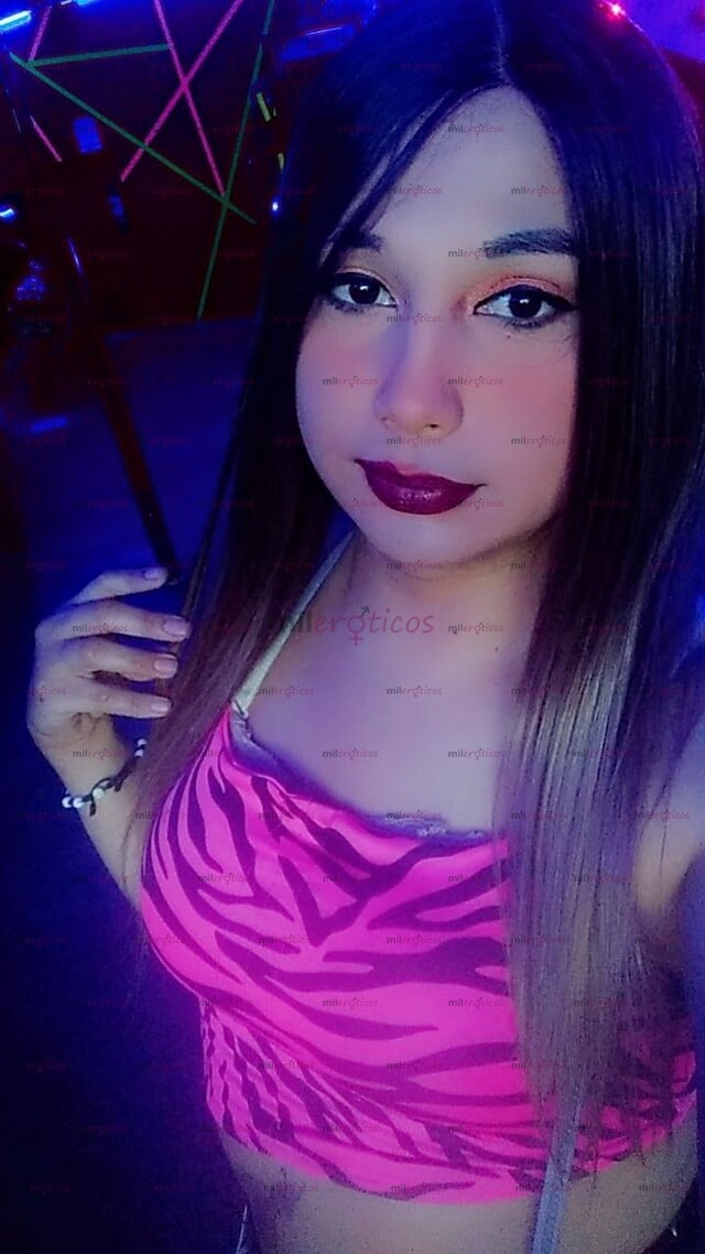 FOTOS DE HERMOSA FEMENINA ,MANEJO EL ROL QUE TÚ DESES DÉJATE ATENDER