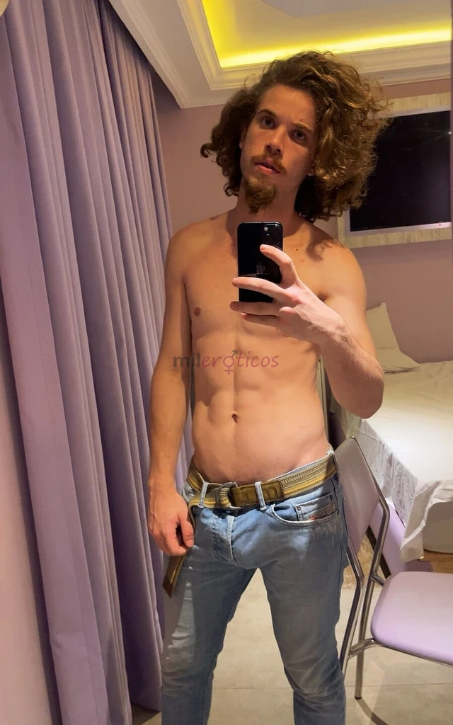 Alemao pau rosa malhado sem frescura curto de tudo estou proximo a regiao de itaim bibi tenho local discreto venha ter essa experiencia com um novinho...