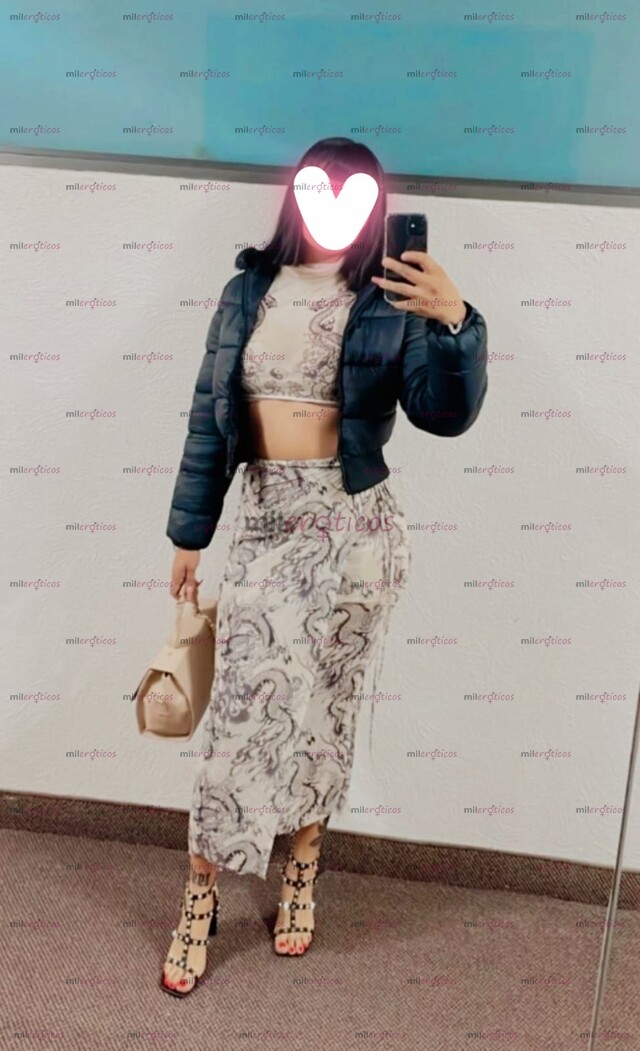 FOTOS DE JOVEN HERMOSA CACHONDA, BUSTONA Y NALGONA