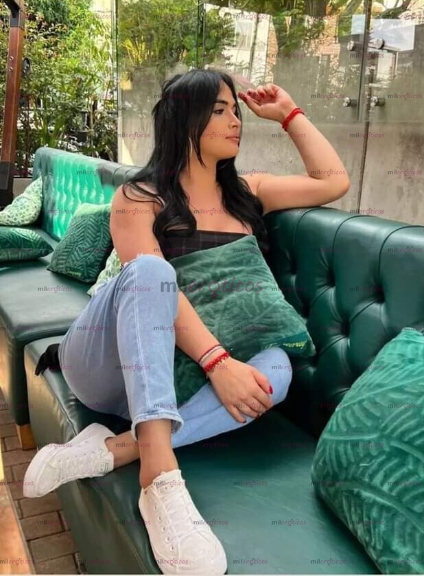 FOTOS DE HERMOSA Y FEMENINA CHICA TRANS UBICADA AL NORTE DE BOGOTÁ