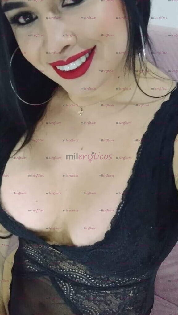 FOTOS DE HERMOSA Y FEMENINA CHICA TRANS UBICADA AL NORTE DE BOGOTÁ