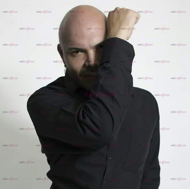 FOTOS DE CORTES DE PELO , DEPILACIÓN MASCULINA Y SENSUALIDAD: DESCUBRE AL NAKED BARBER