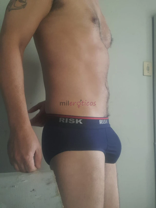 Afim de um sexo gostoso com um homem safado pirocudo e metedor chama ai nao vai se arrepender se esta cansado de garotos enfimum homem maduro companhe...
