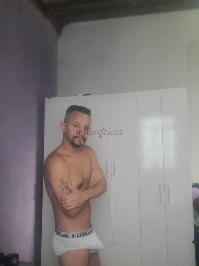 Afim de um sexo gostoso com um homem safado pirocudo e metedor chama ai nao vai se arrepender se esta cansado de garotos enfimum homem maduro companhe...