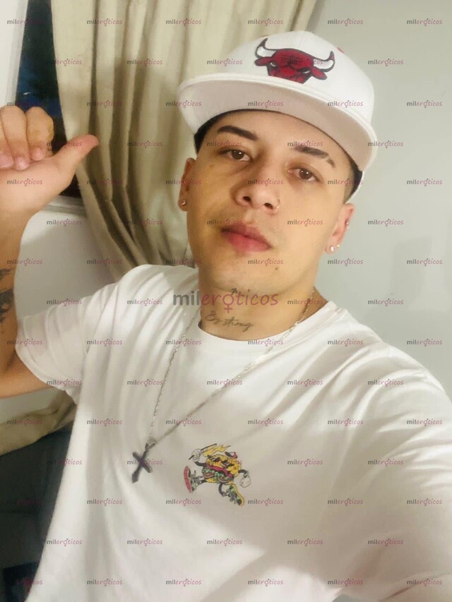 FOTOS DE SOLO DOMICILIOS, CHICO DE 23 AÑOS, DISCRETO Y DESCOMPLICADO. MORBOSO Y CALIENTE