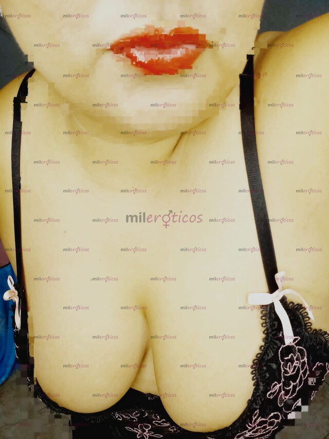 FOTOS DE HOLA AMOR CON GANAS DE CHUPAR UNA RICA VERGA Y SENTIRLA DENTRO DE MI .