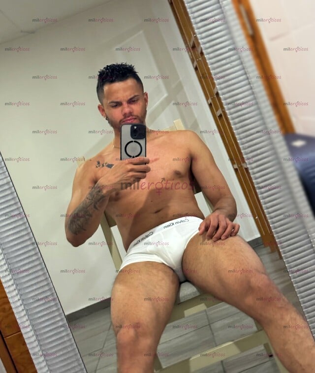 FOTOS DE COLOMBIANO XL DE VISITA SÚPER MORBOSO Y SERIO, ME GUSTAN DE TODO