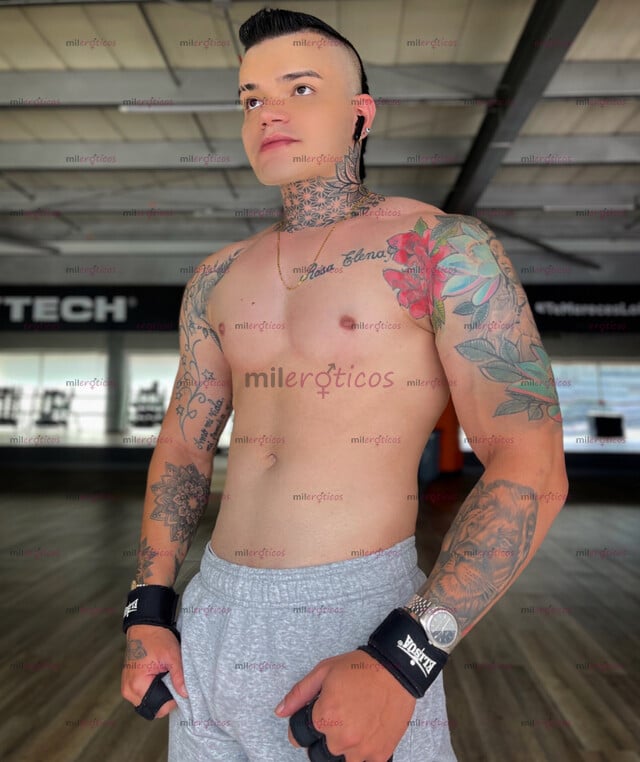 FOTOS DE MACHO TATUADO, DOBLEGACION DE MENTES FULL MORBO CUERPO HA CUERPO