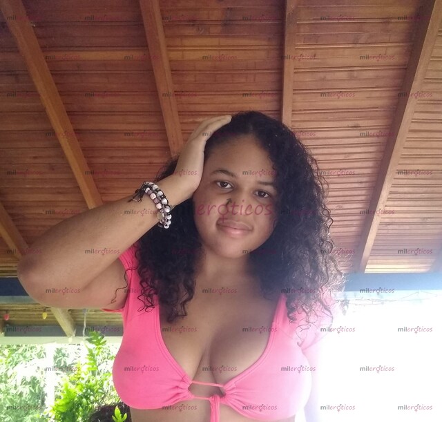 FOTOS DE TETONA, TRAVIESA, CULONA Y CON GANAS DE JUGAR